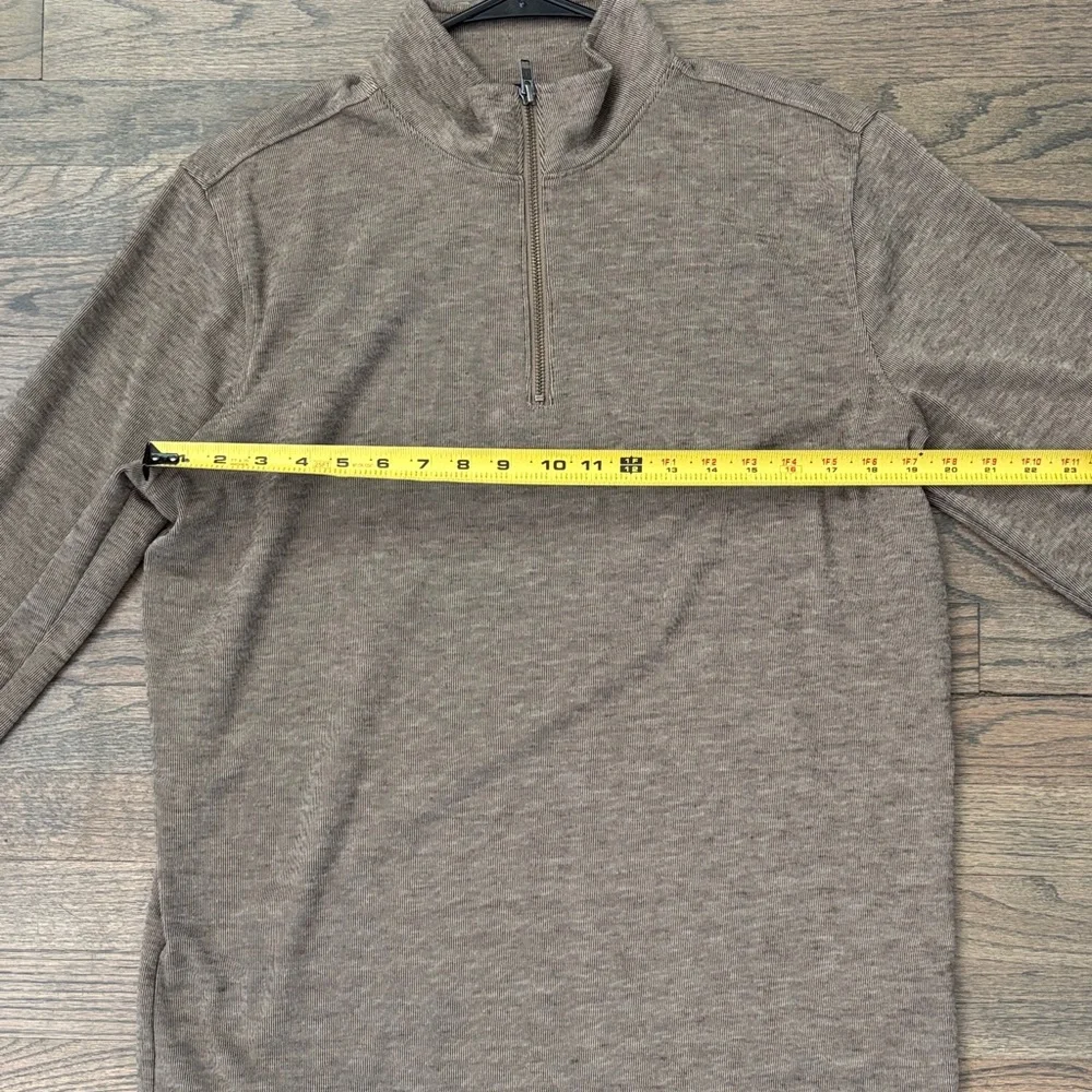 GAP Men's Half-Zip Pullover in Taupe